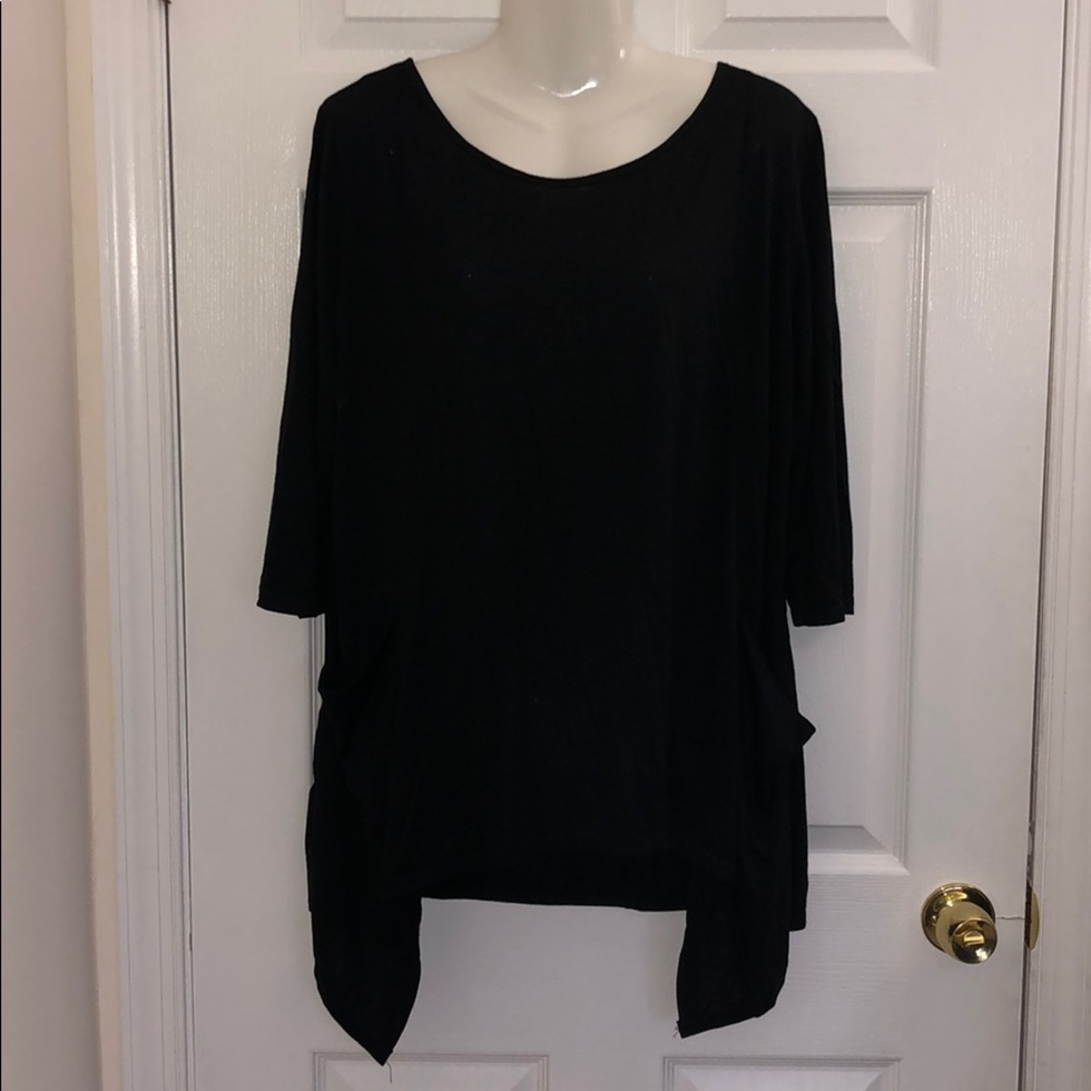 NWT 3/4 sleeve tunic style top with pockets